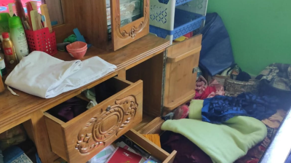 বোয়ালখালীতে হাত-চোখ বেঁধে তিন পরিবারে ডাকাতি